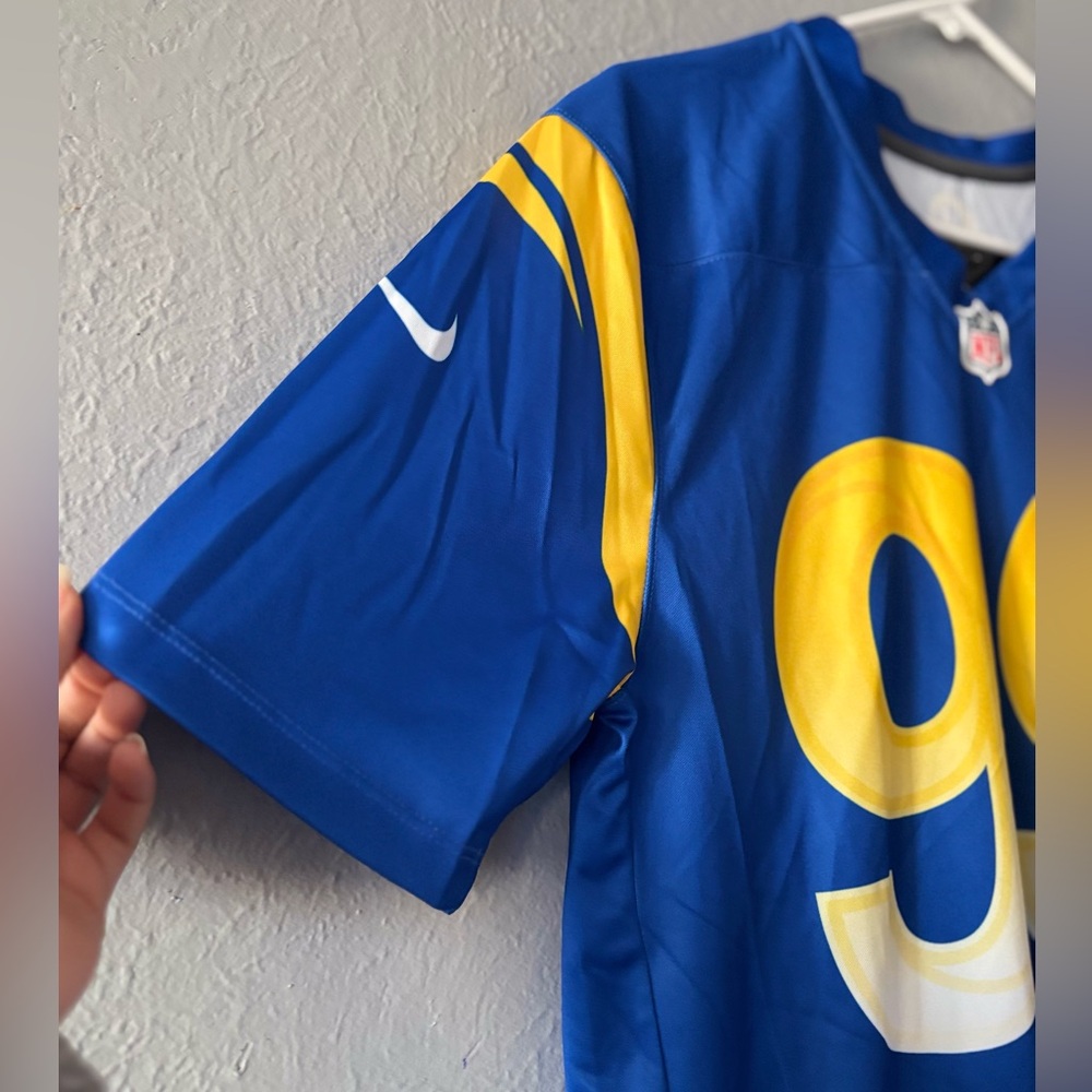 NFL Rams Jersey - Picture 6 of 8